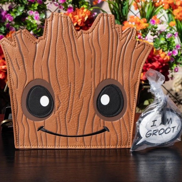 Coin purse available in my closet - Picture 4 of 7